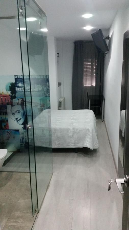 Bed&Breakfast 10 Жирона Экстерьер фото